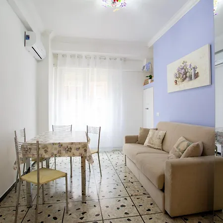 Vatican Station Bed & Breakfast 4*