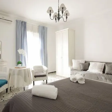 Vatican Station Couette-café 4*